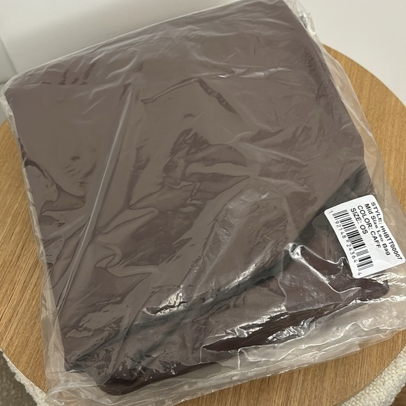 Leo Mid Size Vegan Leather Bag (brown) NWT! - Picture 4 of 4